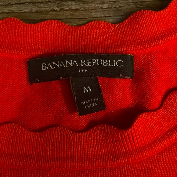 BANANA REPUBLIC, orange wavy neck sweater - Picture 2 of 7